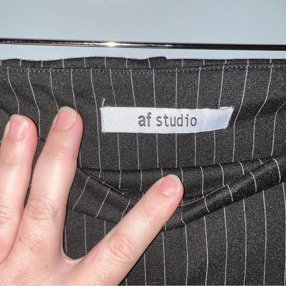 AF Studio pinstripe pants sz Large front zipper details that work. - Picture 3 of 6